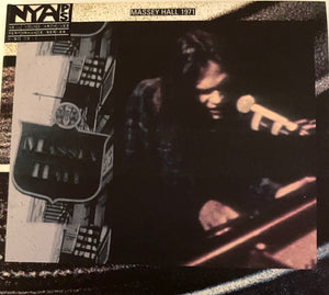 Neil Young – Live At Massey Hall 1971